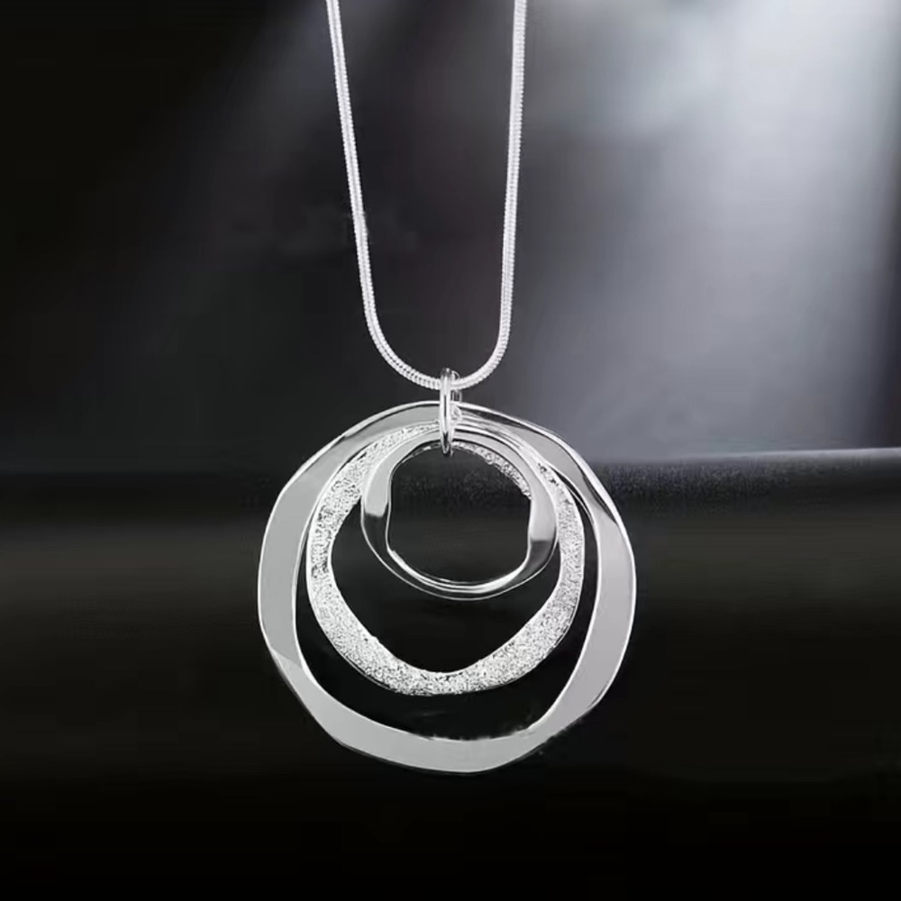 New-3 Ring Design Silver Pendant Necklace